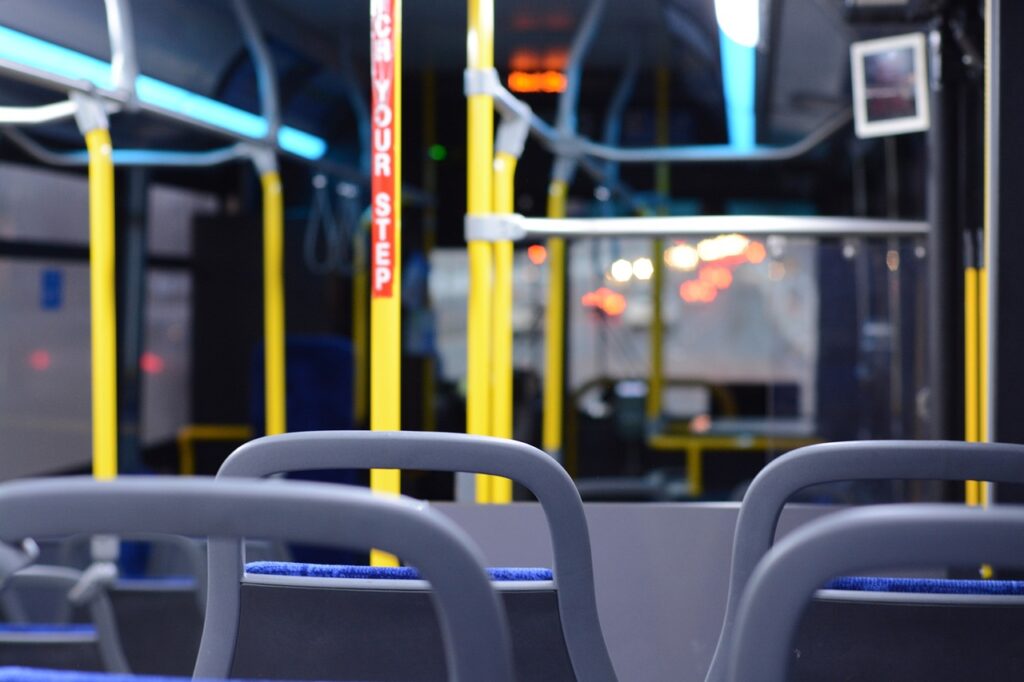 bus, inside, empty-1263266.jpg